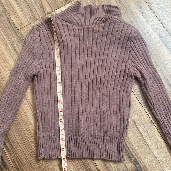 PLT sweater - Picture 5 of 8